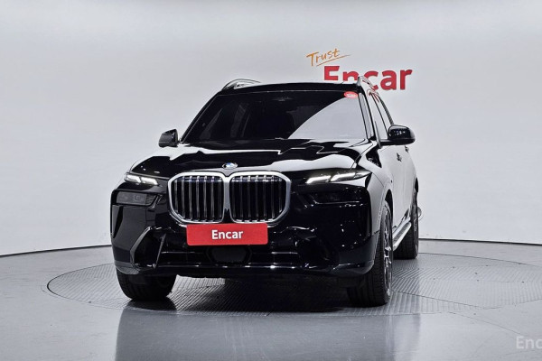 2025 BMW X7 с пробегом 15 694 км