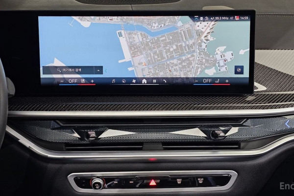 2025 BMW X7 с пробегом 15 694 км