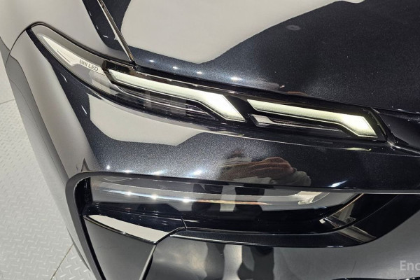 2025 BMW X7 с пробегом 15 694 км