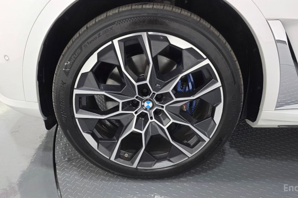 2024 BMW X7 с пробегом 54 540 км