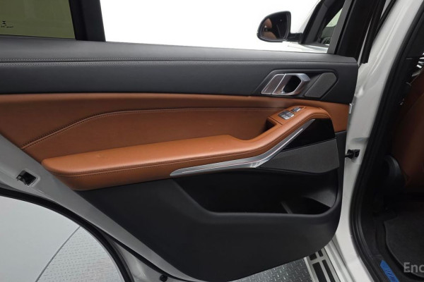 2024 BMW X7 с пробегом 54 540 км