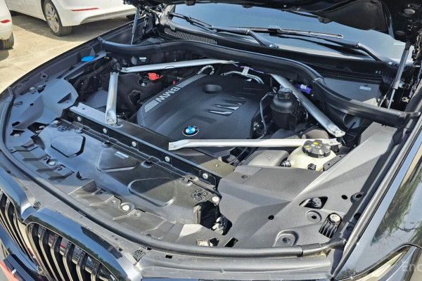 2025 BMW X7 с пробегом 19 734 км