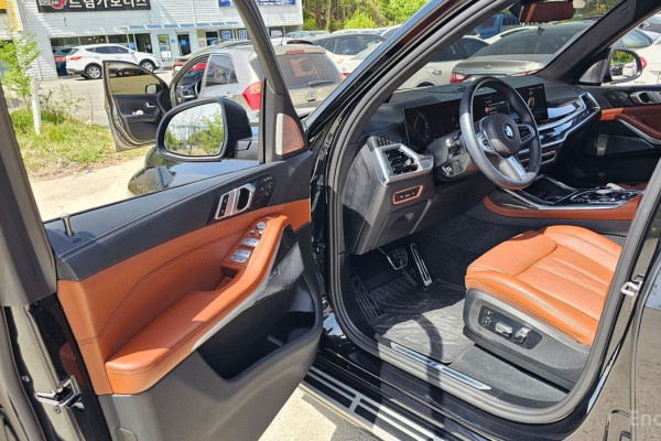 2025 BMW X7 с пробегом 19 734 км