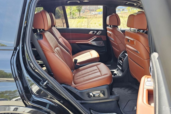 2025 BMW X7 с пробегом 19 734 км