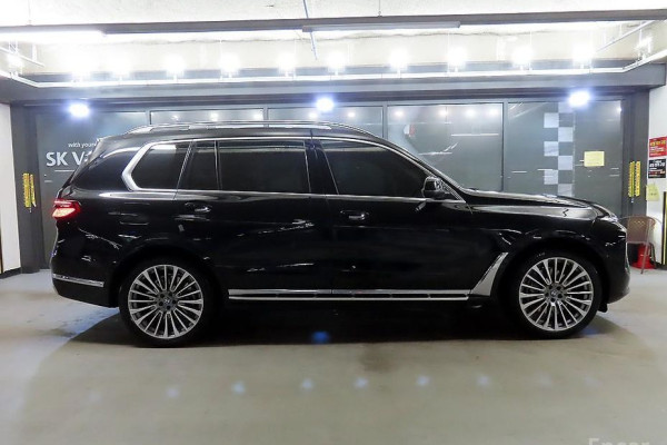 2024 BMW X7 с пробегом 32 980 км