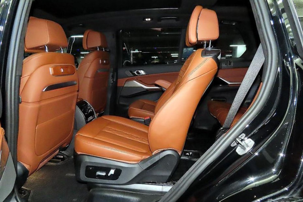 2024 BMW X7 с пробегом 32 980 км