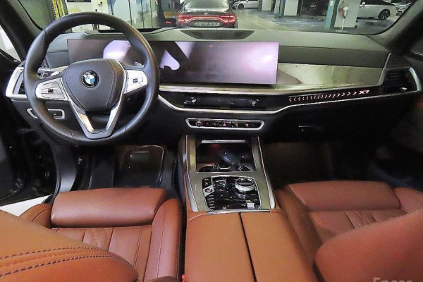 2024 BMW X7 с пробегом 32 980 км