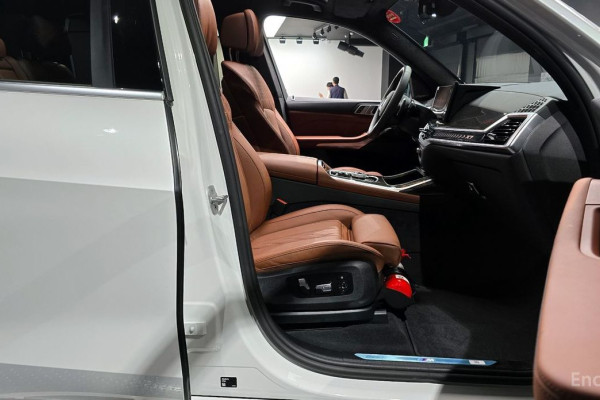 2025 BMW X7 с пробегом 3 273 км