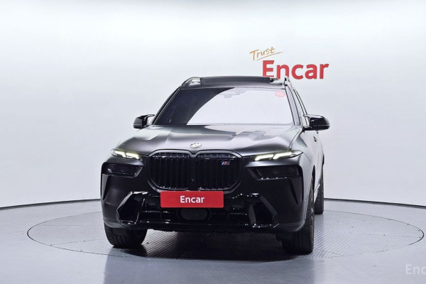 2024 BMW X7 с пробегом 17 316 км