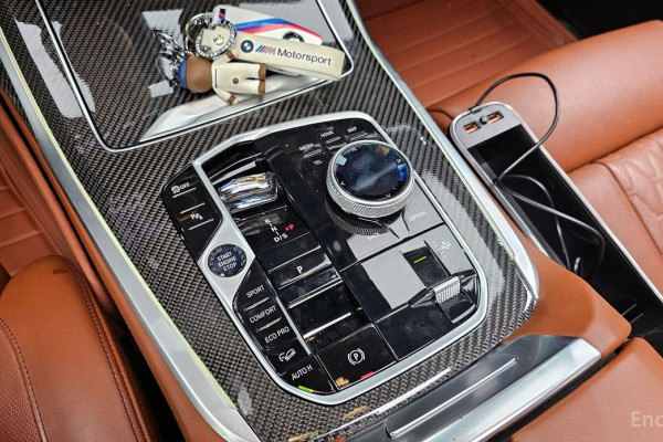 2024 BMW X7 с пробегом 17 316 км