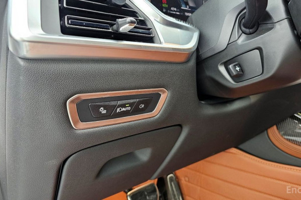 2024 BMW X7 с пробегом 17 316 км