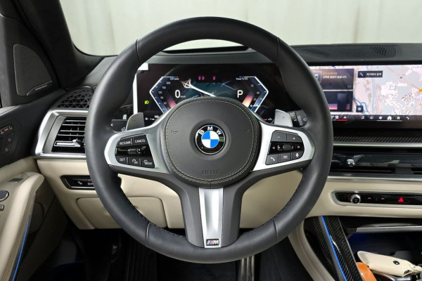 2025 BMW X7 с пробегом 7 623 км