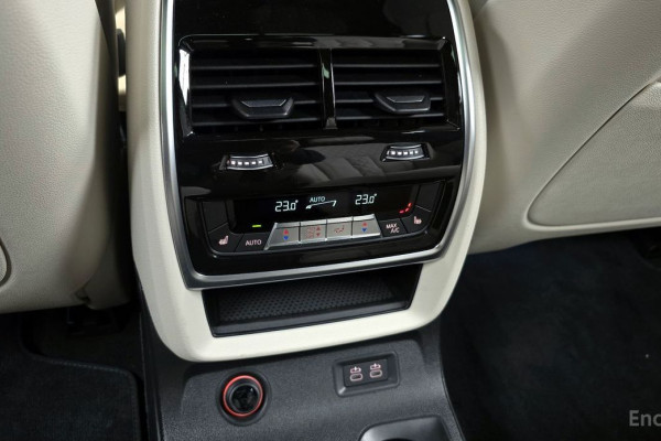 2025 BMW X7 с пробегом 7 623 км