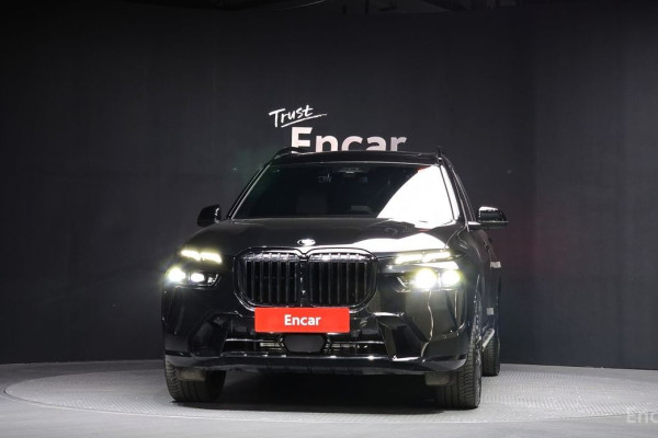 2025 BMW X7 с пробегом 18 434 км