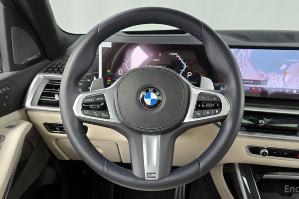 2025 BMW X7 с пробегом 18 434 км