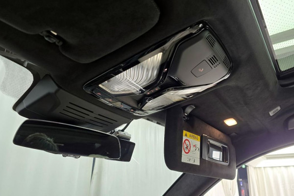 2025 BMW X7 с пробегом 18 434 км