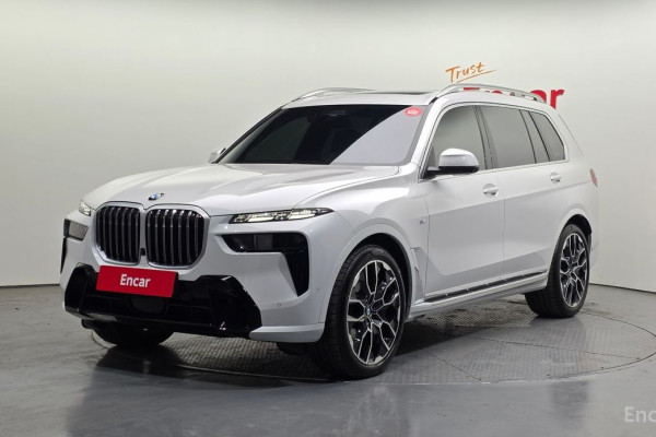 2025 BMW X7 с пробегом 5 872 км