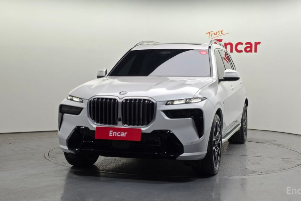 2025 BMW X7 с пробегом 5 872 км