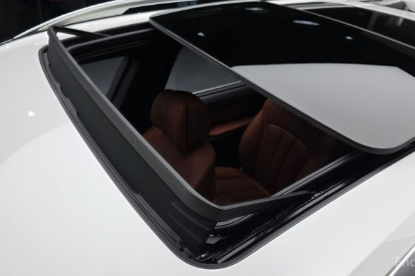 2025 BMW X7 с пробегом 5 872 км