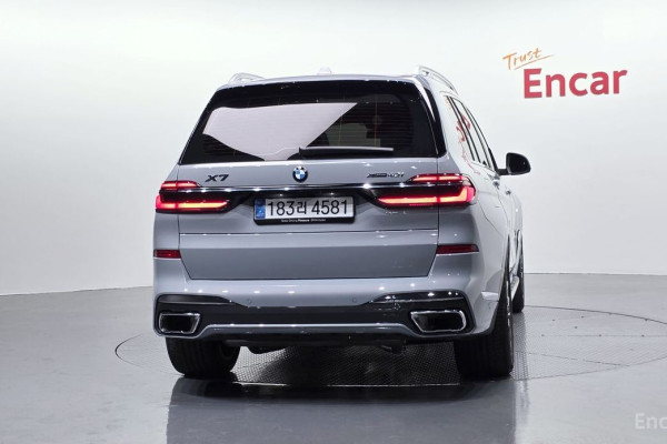 2024 BMW X7 с пробегом 9 737 км