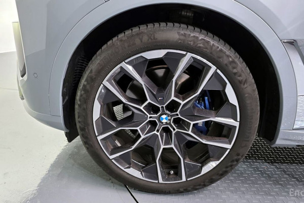 2024 BMW X7 с пробегом 9 737 км