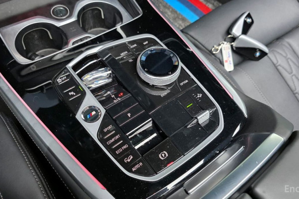 2024 BMW X7 с пробегом 9 737 км