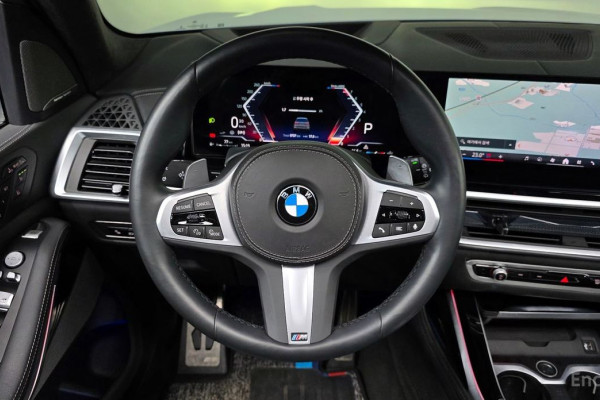 2024 BMW X7 с пробегом 9 737 км