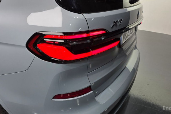 2024 BMW X7 с пробегом 9 737 км