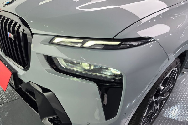 2024 BMW X7 с пробегом 9 737 км