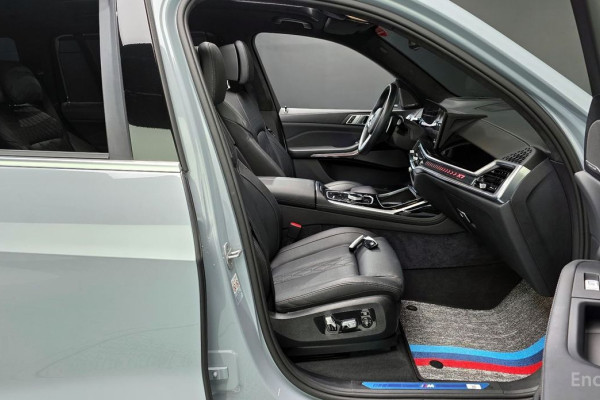 2024 BMW X7 с пробегом 9 737 км