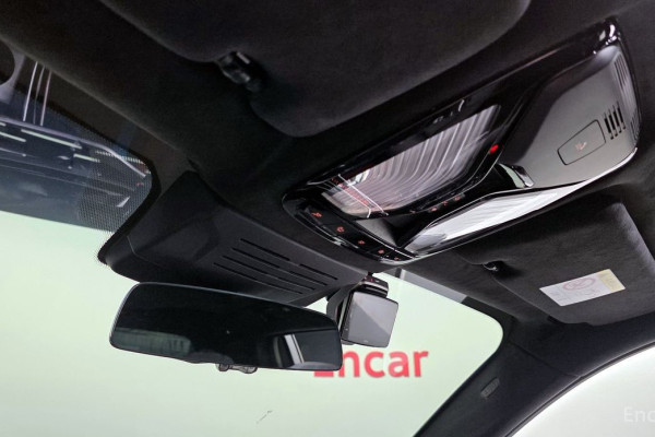 2024 BMW X7 с пробегом 9 737 км