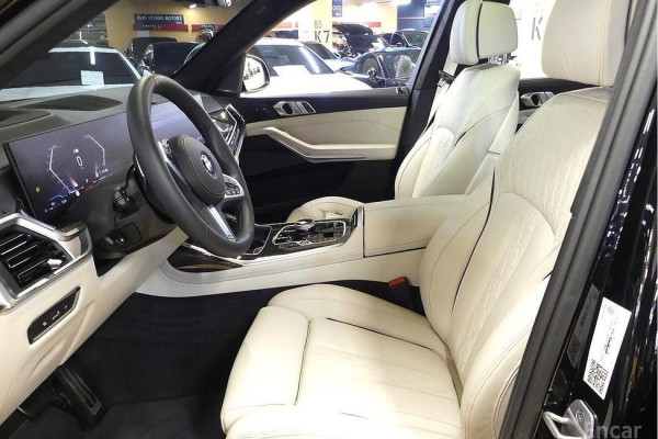 2025 BMW X7 с пробегом 4 100 км