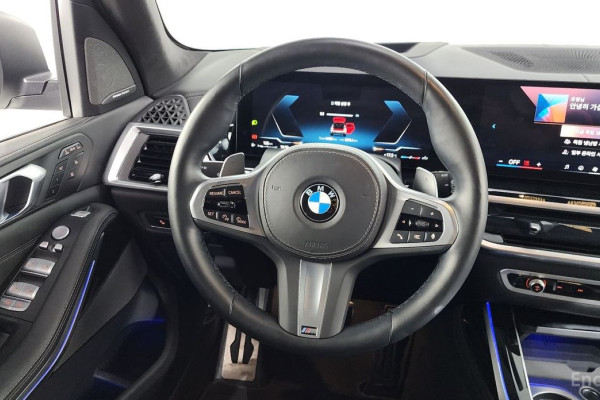 2024 BMW X7 с пробегом 44 329 км