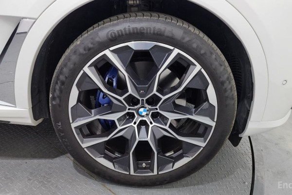 2024 BMW X7 с пробегом 44 329 км