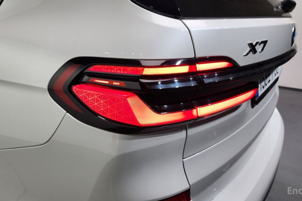 2024 BMW X7 с пробегом 44 329 км