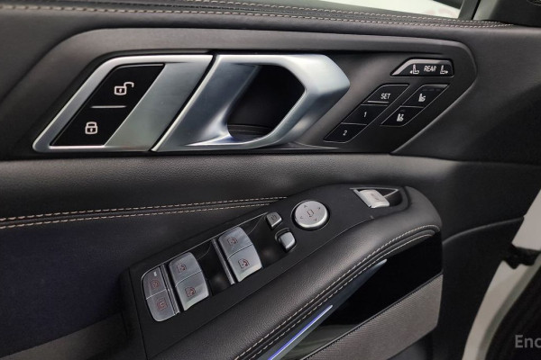 2024 BMW X7 с пробегом 44 329 км