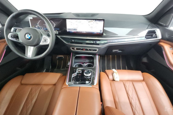 2025 BMW X7 с пробегом 7 966 км