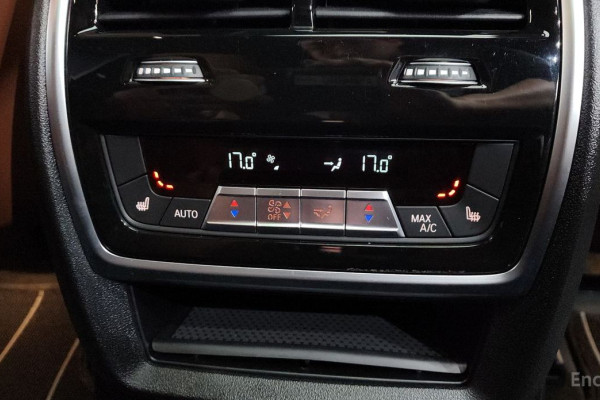 2025 BMW X7 с пробегом 7 966 км