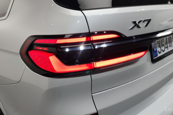 2025 BMW X7 с пробегом 7 966 км