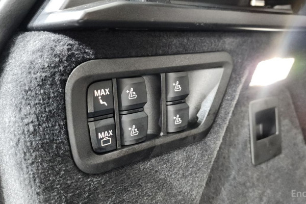 2025 BMW X7 с пробегом 7 966 км