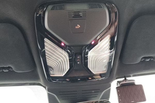 2025 BMW X7 с пробегом 7 966 км