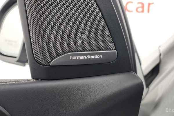 2025 BMW X7 с пробегом 7 966 км