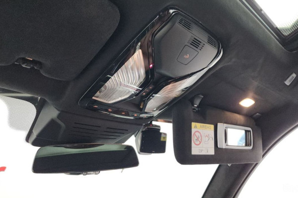 2025 BMW X7 с пробегом 7 966 км