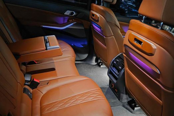 2025 BMW X7 с пробегом 4 200 км