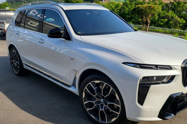 2024 BMW X7 с пробегом 19 000 км