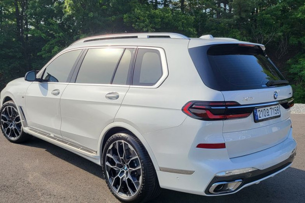 2024 BMW X7 с пробегом 19 000 км