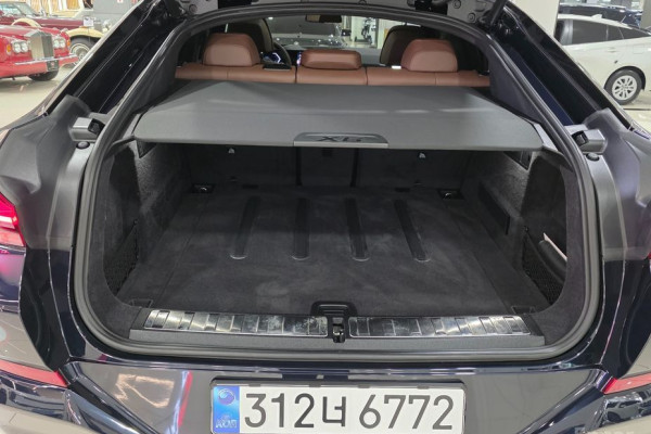 2025 BMW X6 с пробегом 6 838 км
