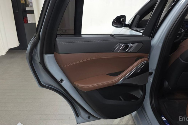 2025 BMW X6 с пробегом 7 780 км