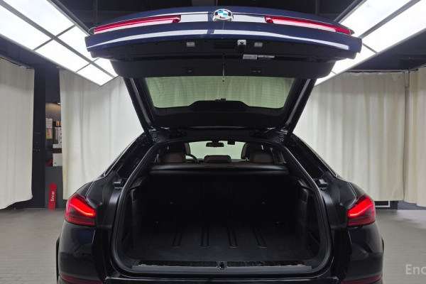 2025 BMW X6 с пробегом 4 344 км