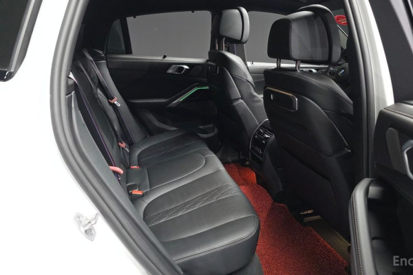 2025 BMW X6 с пробегом 9 340 км